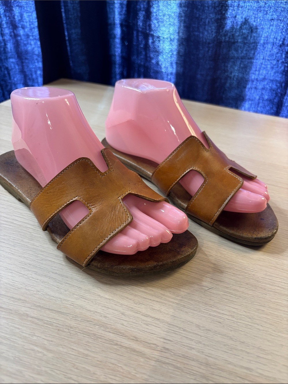 Brown Leather H Shape Slide Sandals - Classic Open-Toe - Picture 2 of 6